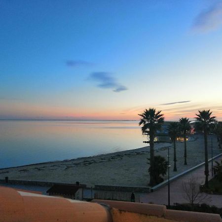 Le Sud Sur Plage Meze Exterior photo